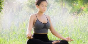 "Стремление к сиянию: 8 шагов к достижению йога-кожи"